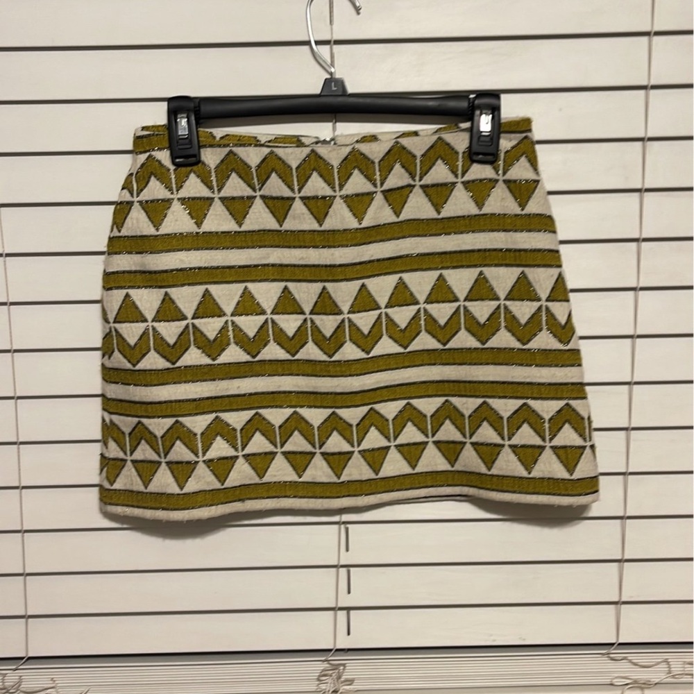 Zara Geometric Patterned Skirt in Olive and Cream